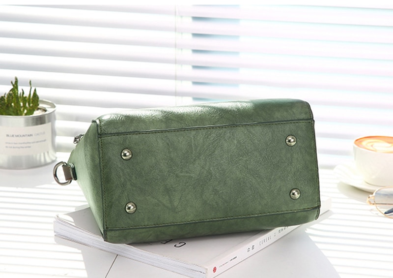 Women's Vintage PU Leather Handbag