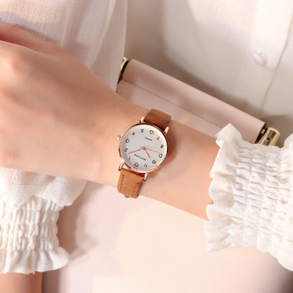 Women's Simple Vintage Small Dial Watch - Image 6