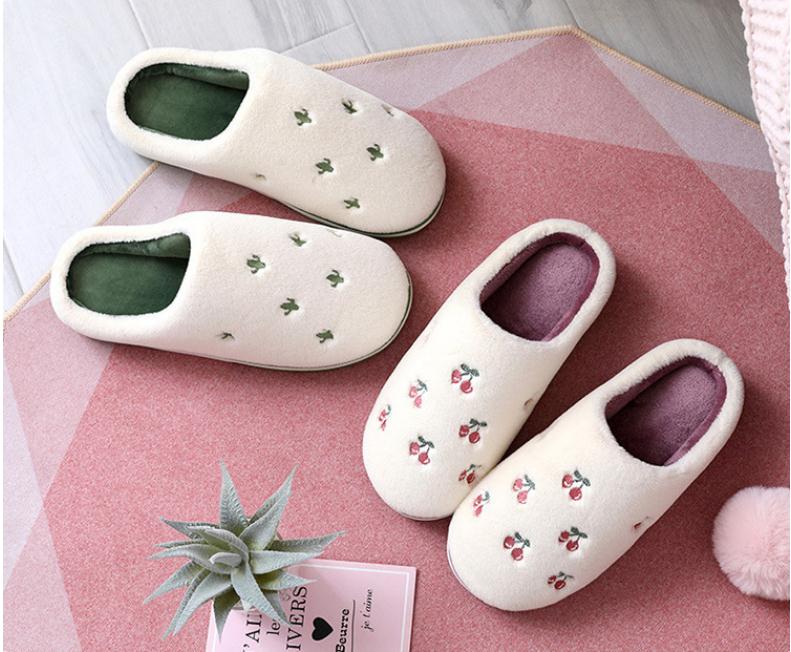 Anti-Slip Berry Patterned Warm Plush Slippers