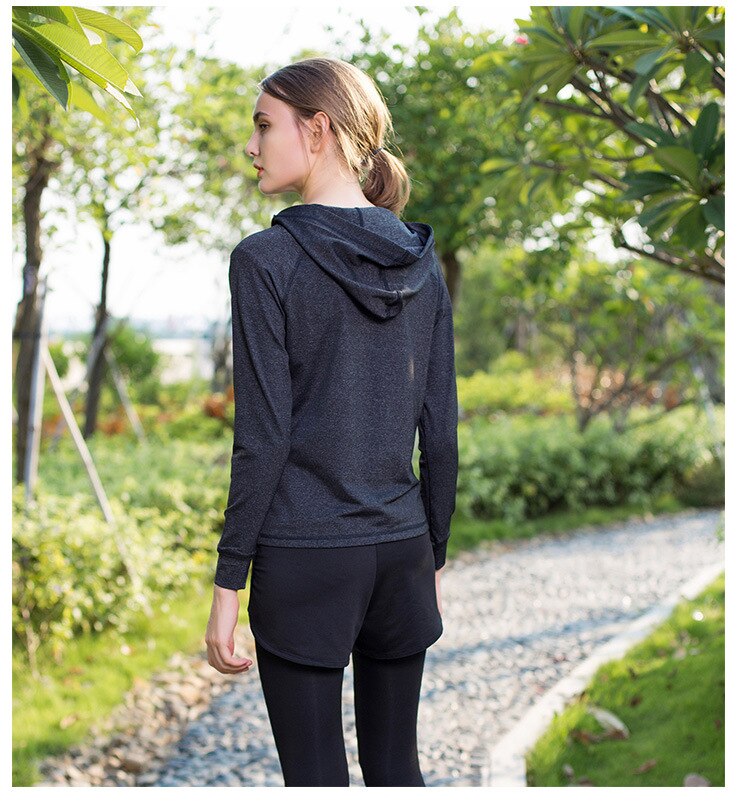 Women's Breathable Sports Clothing Set