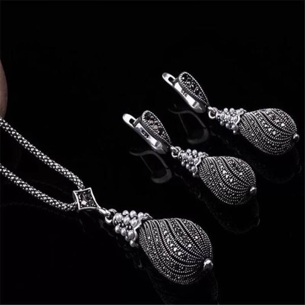 Women's Night Rain Necklace and Earrings Set