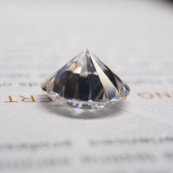 Round Cut Moissanite Stone - Image 3